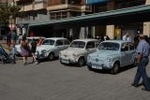 Los vehículos antiguos, el \'gos rater valencià\' y la ´mascletà\' completaron el programa festivo del domingo