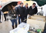 La lluvia y el frío empañan la XVI feria del comercio, agricultura y ganadería de Vall d'Alba