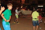 Centenares de niños disfrutan con el encierro de carretones embolados