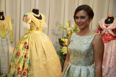 El traje de Alejandra Guardino es de color Amarillo Lemon