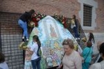 La ofrenda floral a la patrona estrena ubicación 