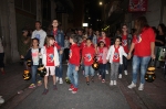 Los niños y niñas de Borriana participan en el taller de fanalets durante las Fiestas de la Misericordia