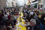 L'avinguda de la Murà va acollir la 8ª edició del Sopar de Germanor per a Veïns i Veïnes 