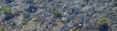 El incendio de Artana sigue humeando y se mantienen las brigadas de vigilancia