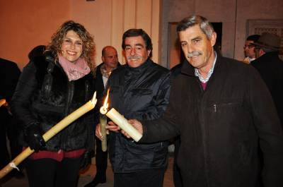 Los valldalbenses cumplen con la tradición de rendir homenaje a Sant Antoni