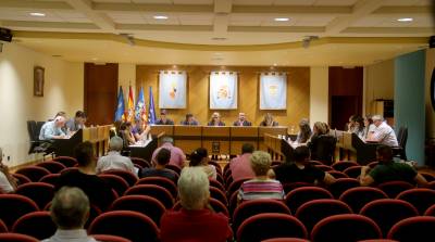 La vaca Rebeca, protagonista de la acalorada discusion del pleno de Burriana
