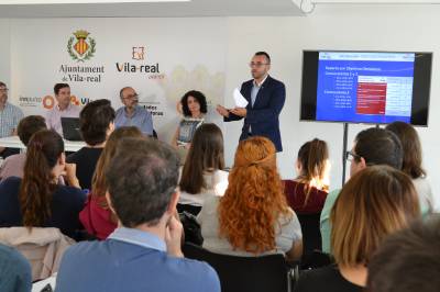 Vila-real implica al joven talento local en la estrategia DUSI y crea un equipo de trabajo con los 55 jóvenes de Avalem