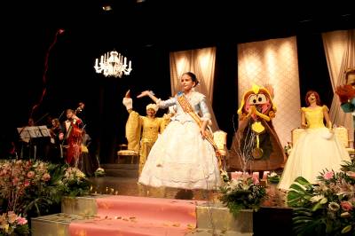 Onda proclama a Rocío Vilar como reina infantil de la Fira 2017 en una noche mágica
