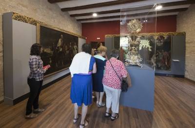La Diputación dinamizará la Llum de la Memòria con visitas de las asociaciones de mayores de la provincia a Benassal y Castellfort