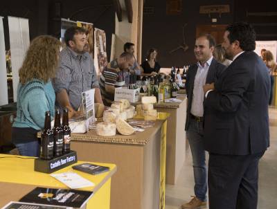 Una selección de gastronomía autóctona y música en directo dinamizarán la Feria de la Cervesa Artesanal Castelló Ruta de Sabor