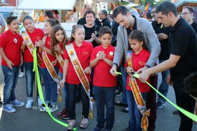 Onda da el pistoletazo de salida a diez intensos días de fiesta con éxito de participación
