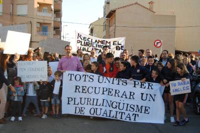 Vila-real dóna suport a les revindicacions dels pares del col·legi José Soriano