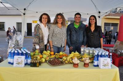 Los valldalbenses han disfrutado de una mañana saludable repleta de juegos y actividades