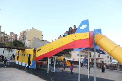 L'Alcora inaugura la zona infantil del parque Hermanas Ferrer Bou