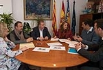 La Diputación y el Ayuntamiento de  Benicàssim firman el contrato de la obra de rehabilitación de Villa Elisa