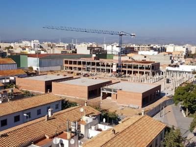 PSPV y Compromís rechazan en la comisión de Les Corts las enmiendas del PP para completar el presupuesto del colegio Regina Violant
