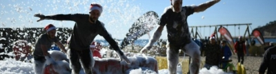 Oropesa celebra la Navidad con alambre de espino gracias a la Farinato Navidad Experience