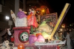 La Falla del Barri de València  logra doblete en la Cavalcada del Ninot  con primer premio en carroza y ninot