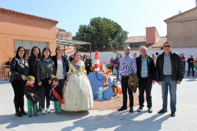 Els col·legis de Borriana capgiren el calendari de Falles per cremar avui els seus monuments