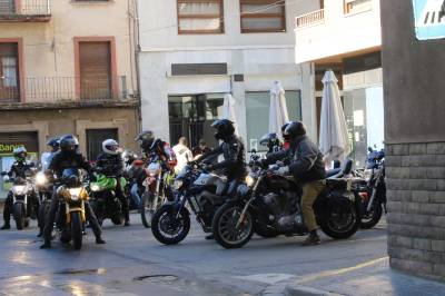 Cerca de 100 participantes en el XVII Encuentrro de la Penya Motorista L'Alcora