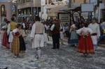 La cabalgata de fiestas llena las calles de Vila-real de colorido y crítica local