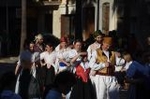 La cabalgata de fiestas llena las calles de Vila-real de colorido y crítica local