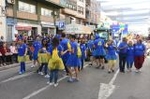 La cabalgata de fiestas llena las calles de Vila-real de colorido y crítica local