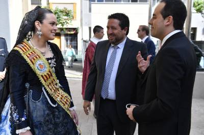 Moliner celebra amb els veïns de Vila-real el dia gran de les festes de Sant Pasqual