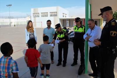 La Policia Local de Borriana inicia la campanya d'informació sobre seguretat vial en els col•legis de la ciutat