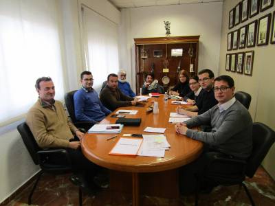 Víctor García renuncia como alcalde para facilitar el sábado la investidura de Samuel Falomir