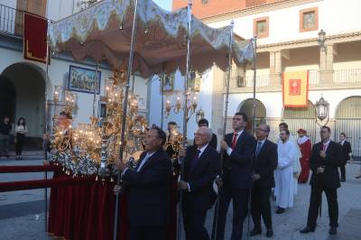Participativa procesión del Corpus Christi en Nules