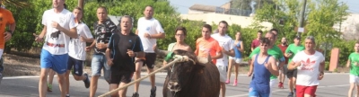 Santa Bárbara vibra con su popular 'bou en corda'