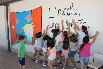 La Escola d’Estiu de Vall d’Alba reúne a 110 niños para que aprendan jugando