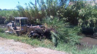 La Diputació realitza una 'neteja històrica' del canal de la Gola de La LLosa