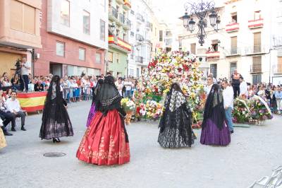 Emoción y renovación en la Ofrenda de Segorbe a la Cueva Santa