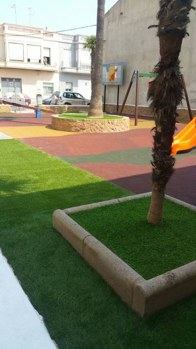 Moncofa renueva sus parques