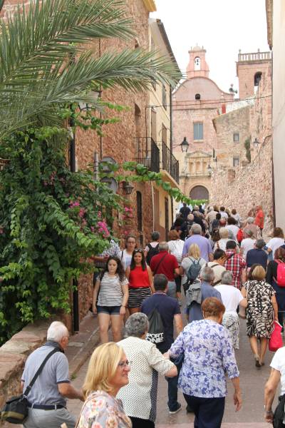 Vilafamés recibe la visita de 160 personas gracias al acuerdo entre el Ayuntamiento y Consum