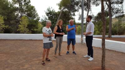 el Ayuntamiento de La Vall d'Uixò arregla la zona de petanca del Carmadai
