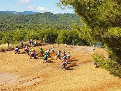 LOS MEJORES EQUIPOS DE MOTO-CROSS DEL MUNDO ENTRENAN EN L'ALCORA