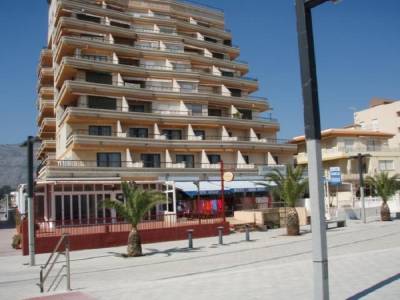 Orpesa pagará 1,7 millones a los vecinos de una urbanización a cambio de no derribar el Bernat como sentenció el TSJ