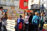 Els escolars de Nules participen en les II Jornades Educatives amb la construcció del pont Davinci a la Plaça Major