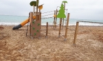 Xilxes amplia los espacios de juego de la playa con un nuevo parque infantil
