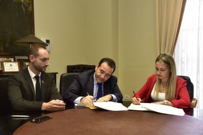 El Ayuntamiento de la Vall d’Uixó firma un convenio de colaboración con el Instituto Valenciano de Finanzas