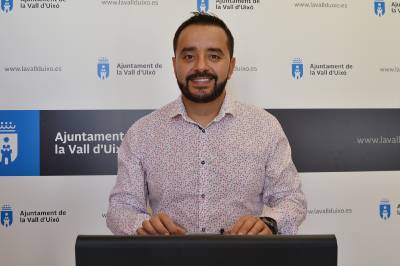 El Ayuntamiento de la Vall d’Uixó programa tres talleres de formación para madres y padres