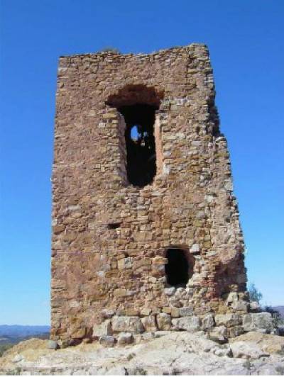 Almenara registrarà la propietat municipal de les torres de lAgüelet, l'Agüeleta i el Castell