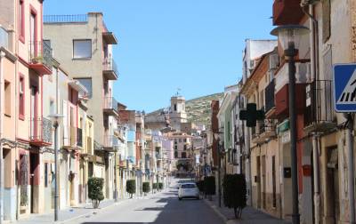 Les Coves de Vinromà renovará las farolas del casco urbano por luminarias led