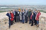 Fotografies de la visita al Castell Vell del Consell de la Generalitat i el Govern municipal de Castelló
