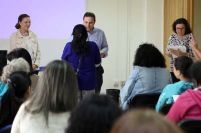 Bienestar Social forma en atención sanitaria y cuidado de mayores desde la diversidad cultural