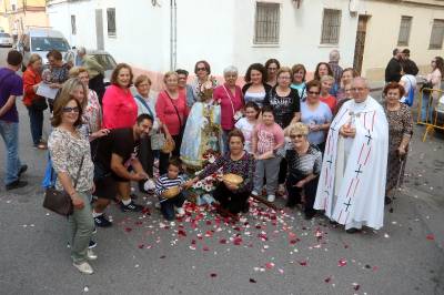 La Virgen de los Desamparados visita a los devotos enfermos