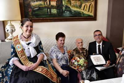 Homenatge a l'home i la dona de major edat de Vila-real